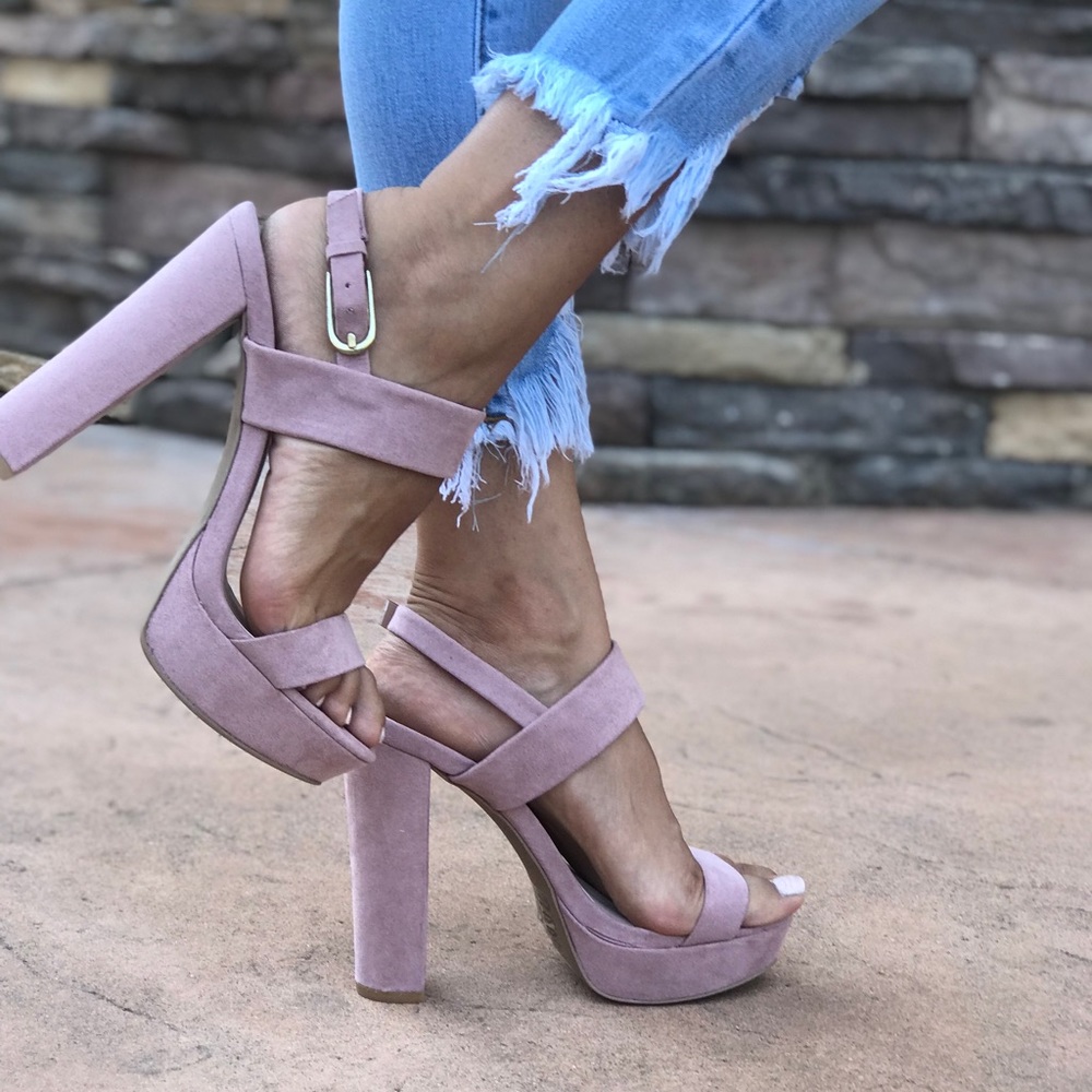 🆕Blush Double Band Sling Back Heels - Picture 2 of 3